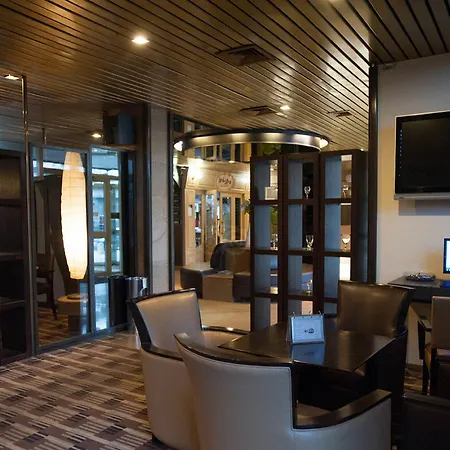 Median Congres Hotel 3*