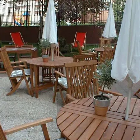 Hotel Median Congres