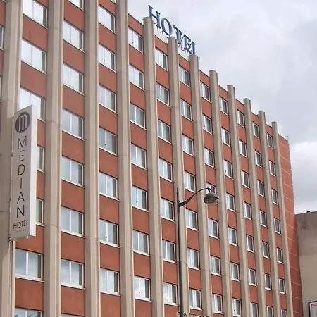 Szálloda Median Congres Párizs