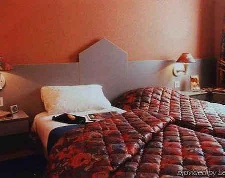 Hotel Median Congres 3*