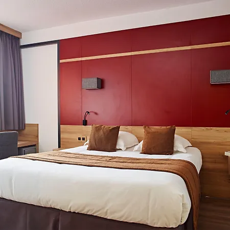 Hotel Median Congres 3*