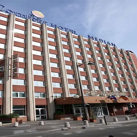 Hotel Median Congres 3*