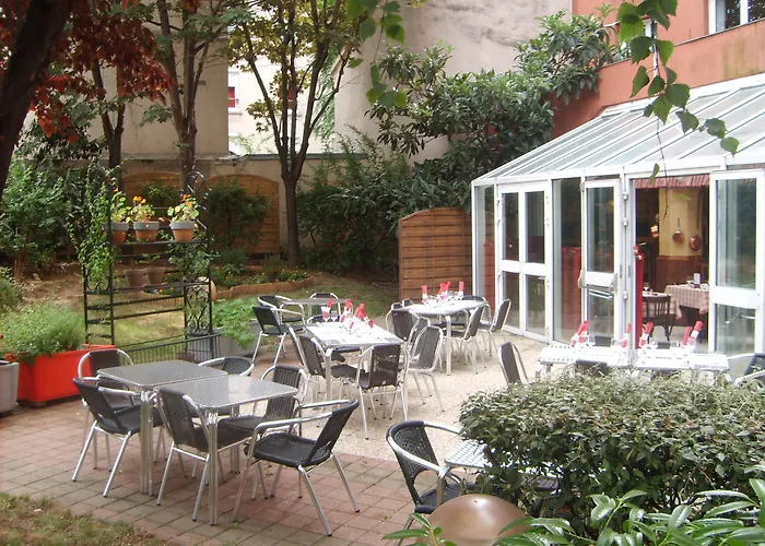 Szálloda Median Congres Párizs