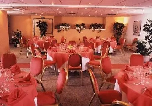 Szálloda Median Congres Párizs