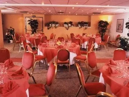 Hotell Median Congres Paris