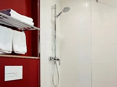 Hotell Median Congres Paris